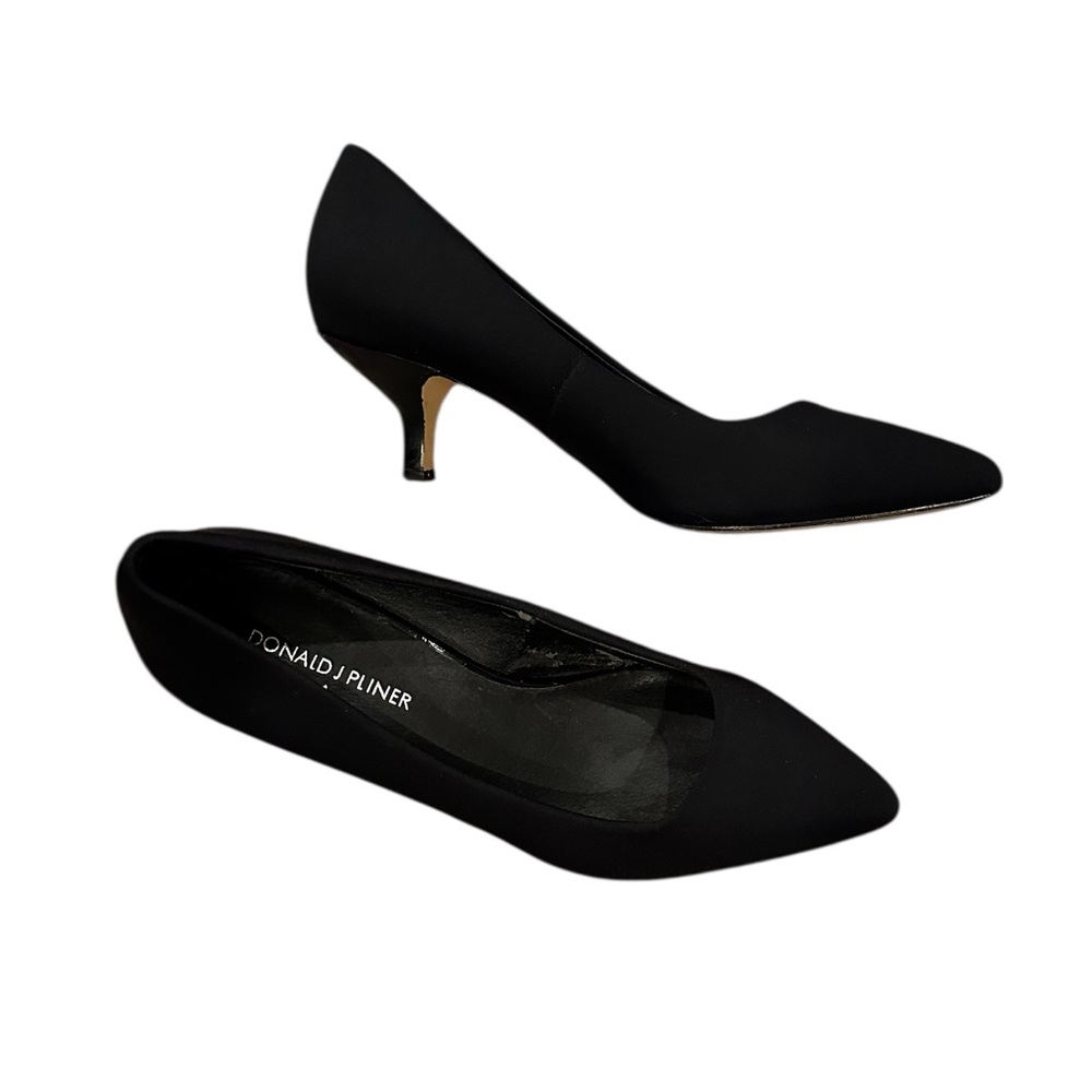 Donald J. Pliner Classic Black Fabric Leather Sole Kitten Heels Shoes Size 8 - Picture 2 of 13